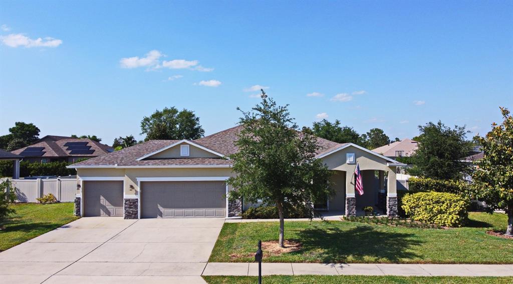 9732 Royal Vista Ave in Clermont, FL - Building Photo