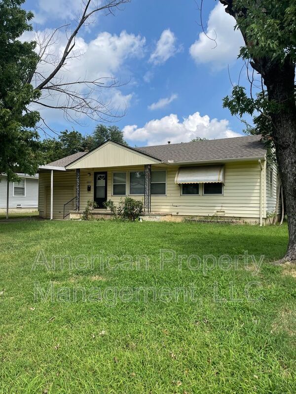 property at 1803 N New Haven Ave