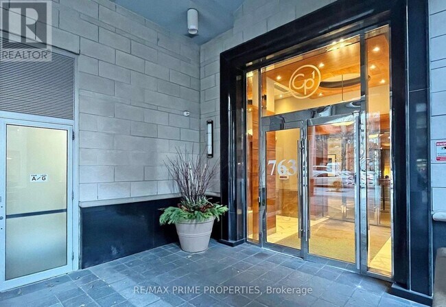 763 Bay St. in Toronto, ON - Building Photo - Building Photo