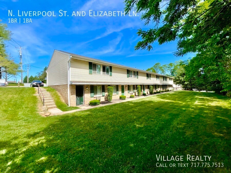 25 N Liverpool St in Manchester, PA - Building Photo