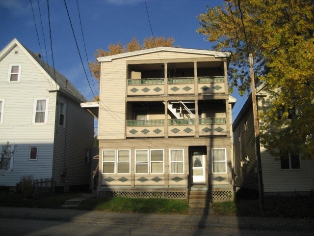 129 Northern Ave in Augusta, ME - Building Photo