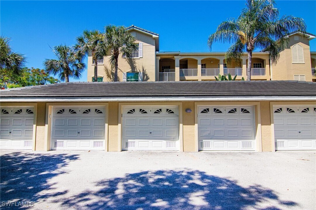3431 Pointe Creek Ct in Bonita Springs, FL - Building Photo