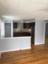 22 Graham St, Unit 101 in Biddeford, ME - Building Photo - Building Photo