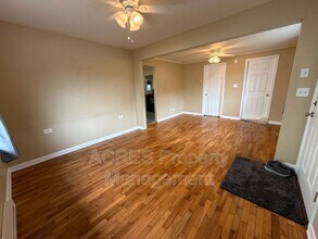 8806 3rd Ave S in Seattle, WA - Building Photo - Building Photo