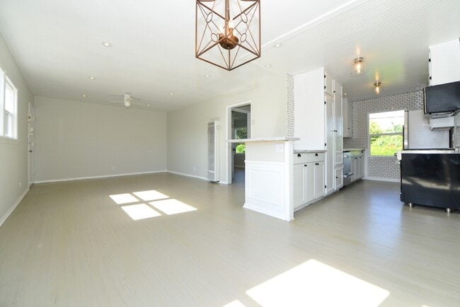 2579 Granville Ave, Unit 2579 in Los Angeles, CA - Building Photo - Building Photo
