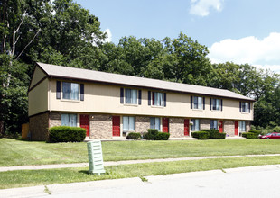 Echo Valley Townhomes in Stow, OH - Building Photo - Building Photo