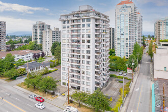 Devonshire House in New Westminster, BC - Building Photo - Building Photo