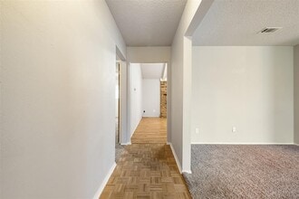 5404 Salem Hill Dr in Austin, TX - Building Photo - Building Photo
