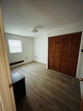 149 Iced Ln, Unit Duplex in Bluefield, WV - Foto de edificio - Building Photo