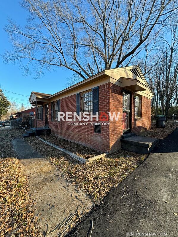 4606 Percy Rd in Memphis, TN - Building Photo - Building Photo