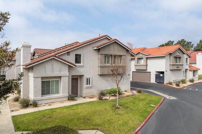 9866-9940 Highland Ave in Rancho Cucamonga, CA - Building Photo - Building Photo