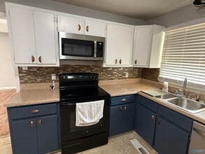 114 Roberts St in Florence, AL - Building Photo - Building Photo