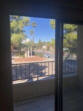 1497 Tamareno Cir in Las Vegas, NV - Building Photo - Building Photo