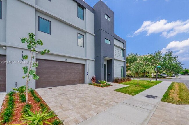 1619 NE 11th St in Fort Lauderdale, FL - Building Photo - Building Photo