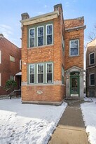 6444 N Magnolia Ave, Unit 1 in Chicago, IL - Building Photo