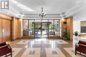 55-2055 Elm Dr W in Mississauga, ON - Building Photo - Building Photo