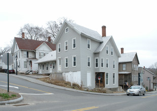 2-4 Bennitt St in New Milford, CT - Foto de edificio - Building Photo