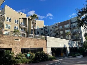 145 Pier View St, Unit 145 Pier View Street #114 in Charleston, SC - Foto de edificio - Building Photo