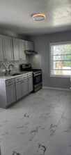 427 Homestead Ave, Unit #2 in Mount Vernon, NY - Building Photo - Building Photo