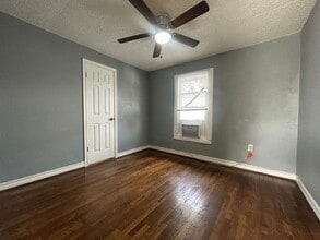 822 Booth St in Houston, TX - Building Photo - Building Photo