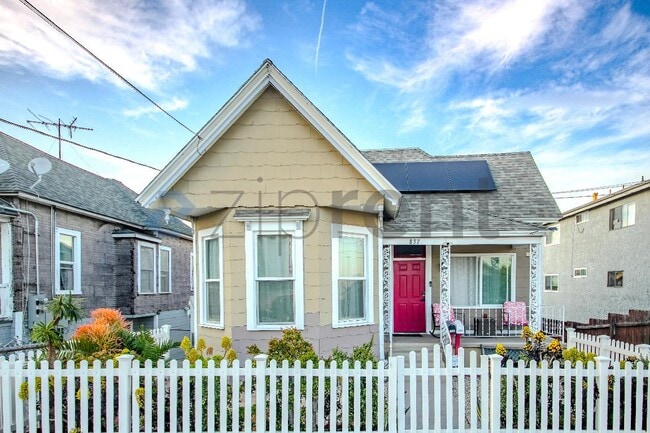 property at 839 N Bunker Hill Ave