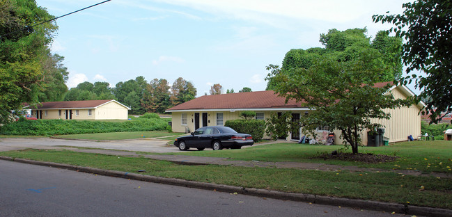 1335-1343 Courtland Dr in Raleigh, NC - Building Photo - Building Photo