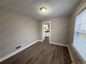 1133 Linda Vista Ave in Dayton, OH - Building Photo - Building Photo