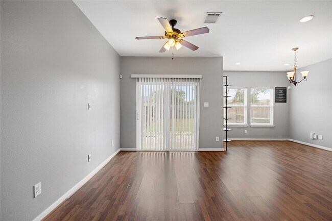 property at 17123 Wilthorne Gardens Ct