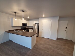 211 1st Ave NW in Hankinson, ND - Building Photo - Building Photo