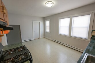 30 Millet St, Unit 2 in Boston, MA - Building Photo - Building Photo