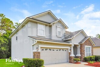 2060 Heritage Oaks Ct in Orange Park, FL - Foto de edificio - Building Photo