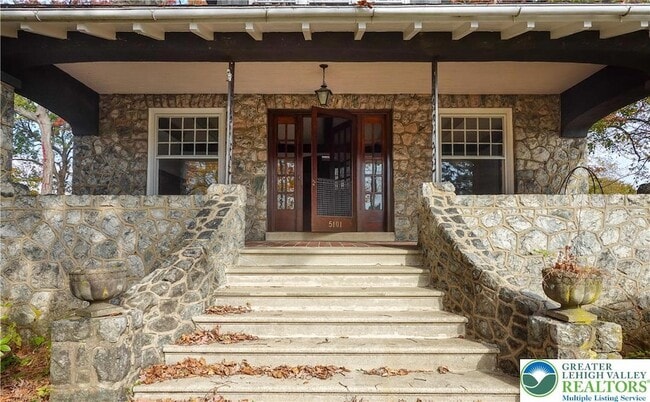 5101 William Penn Hwy, Unit V214 in Easton, PA - Building Photo - Building Photo