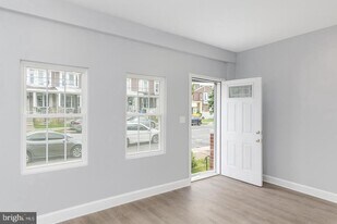 6515 Torresdale Ave in Philadelphia, PA - Building Photo