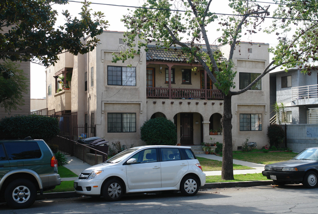 608 E Elk Ave in Glendale, CA - Building Photo