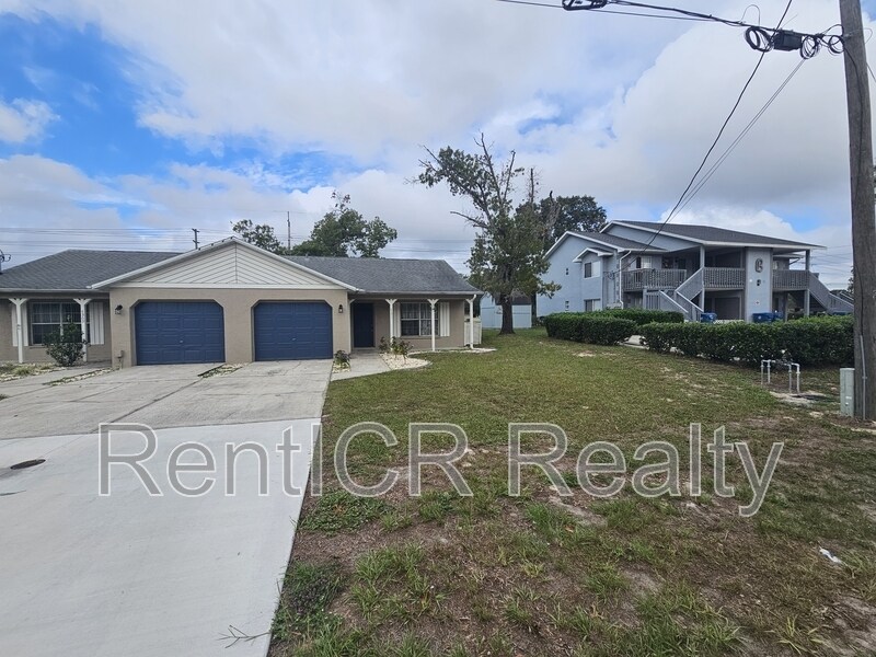 4371 Azora Rd in Spring Hill, FL - Building Photo