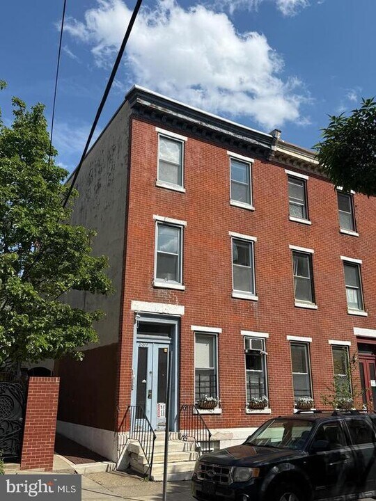 559 N 16th St in Philadelphia, PA - Building Photo