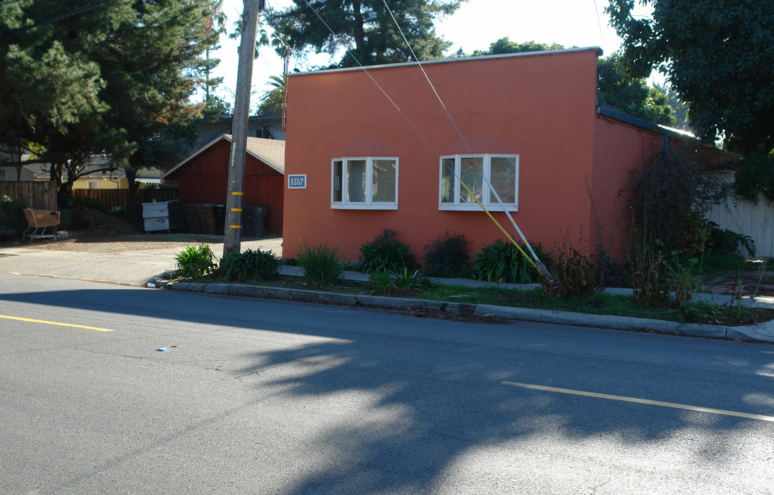 1357 Wright St in Mountain View, CA - Building Photo