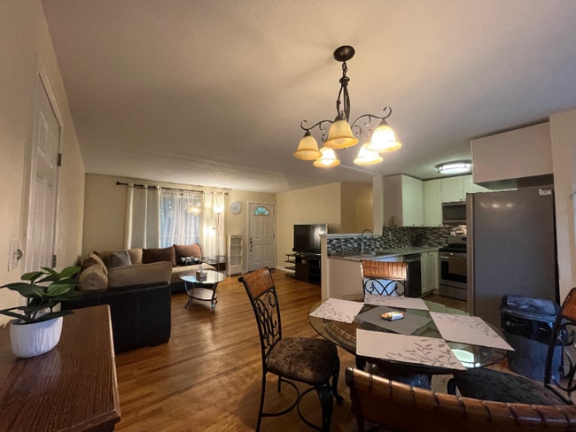 2216 Delaware Dr in West Lafayette, IN - Building Photo - Building Photo