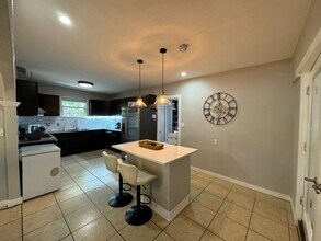 103 Bernice Dr in San Antonio, TX - Building Photo - Building Photo