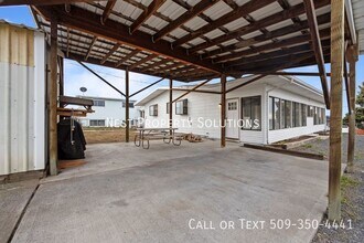 1221 S Baker St in Moses Lake, WA - Building Photo - Building Photo