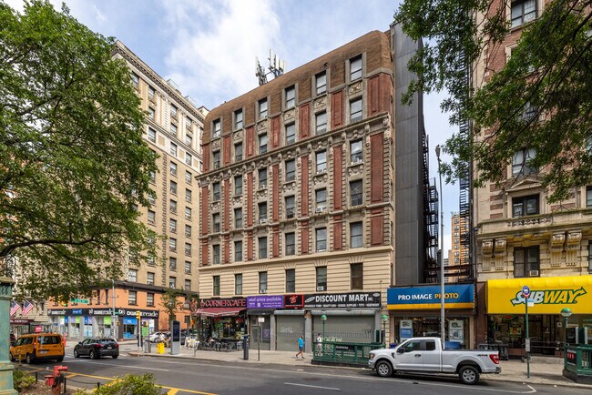 210 West 94th Street in New York, NY - Building Photo - Building Photo