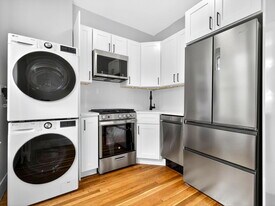1643 Cambridge St, Unit 1F in Cambridge, MA - Building Photo