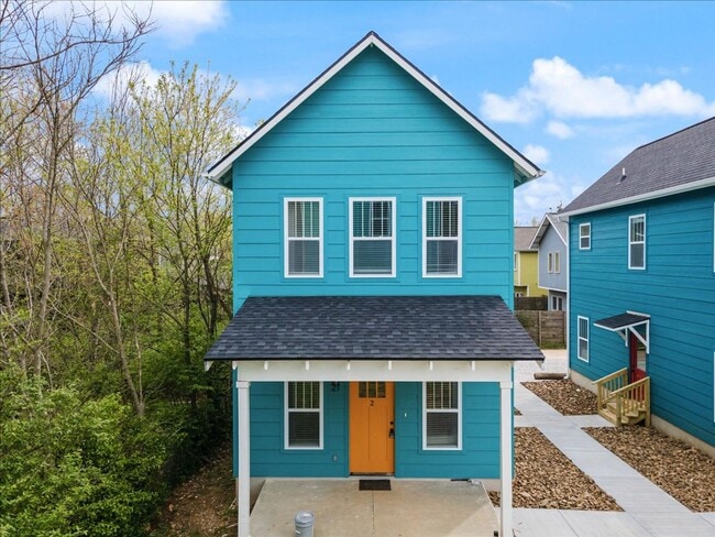 property at 21 W 5th St