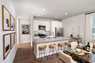 5715 NW Central Dr in Houston, TX - Building Photo