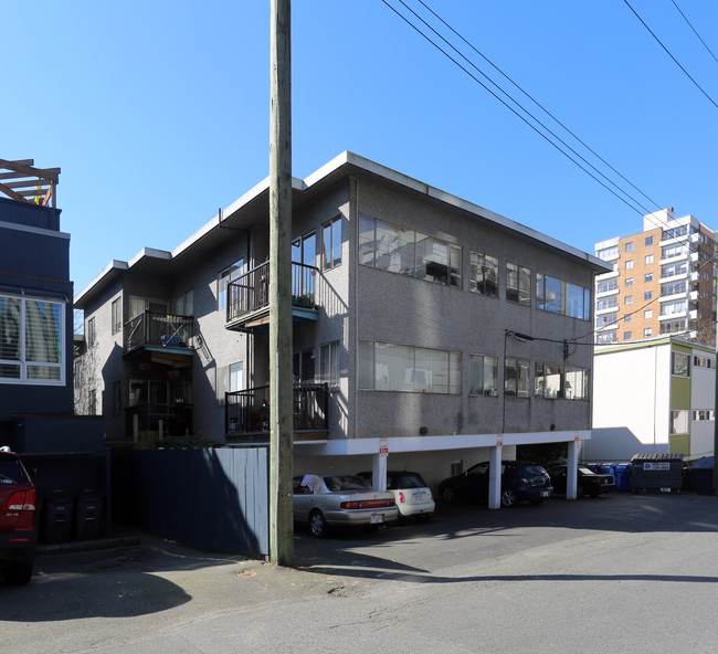 1531 Barclay St in Vancouver, BC - Building Photo - Building Photo