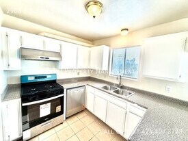 2908 E South St in Long Beach, CA - Building Photo