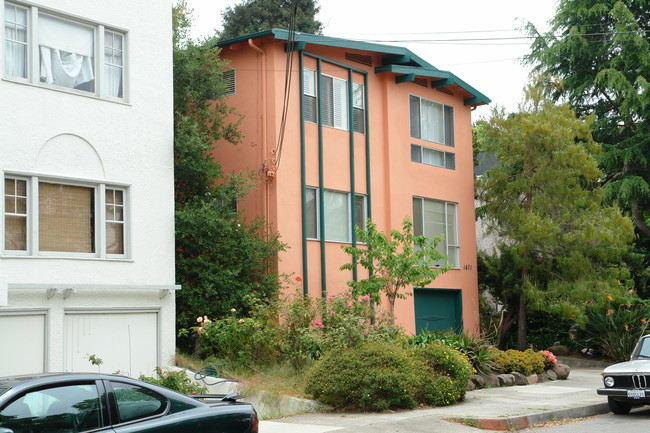 1677 Arch St in Berkeley, CA - Foto de edificio - Building Photo