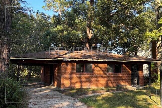 property at 1009 Cherokee St