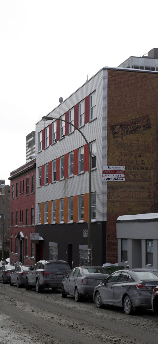 2070-2074 Clark Rue in Montréal, QC - Building Photo - Building Photo