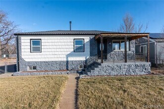 6446 Monaco St in Commerce City, CO - Building Photo - Building Photo